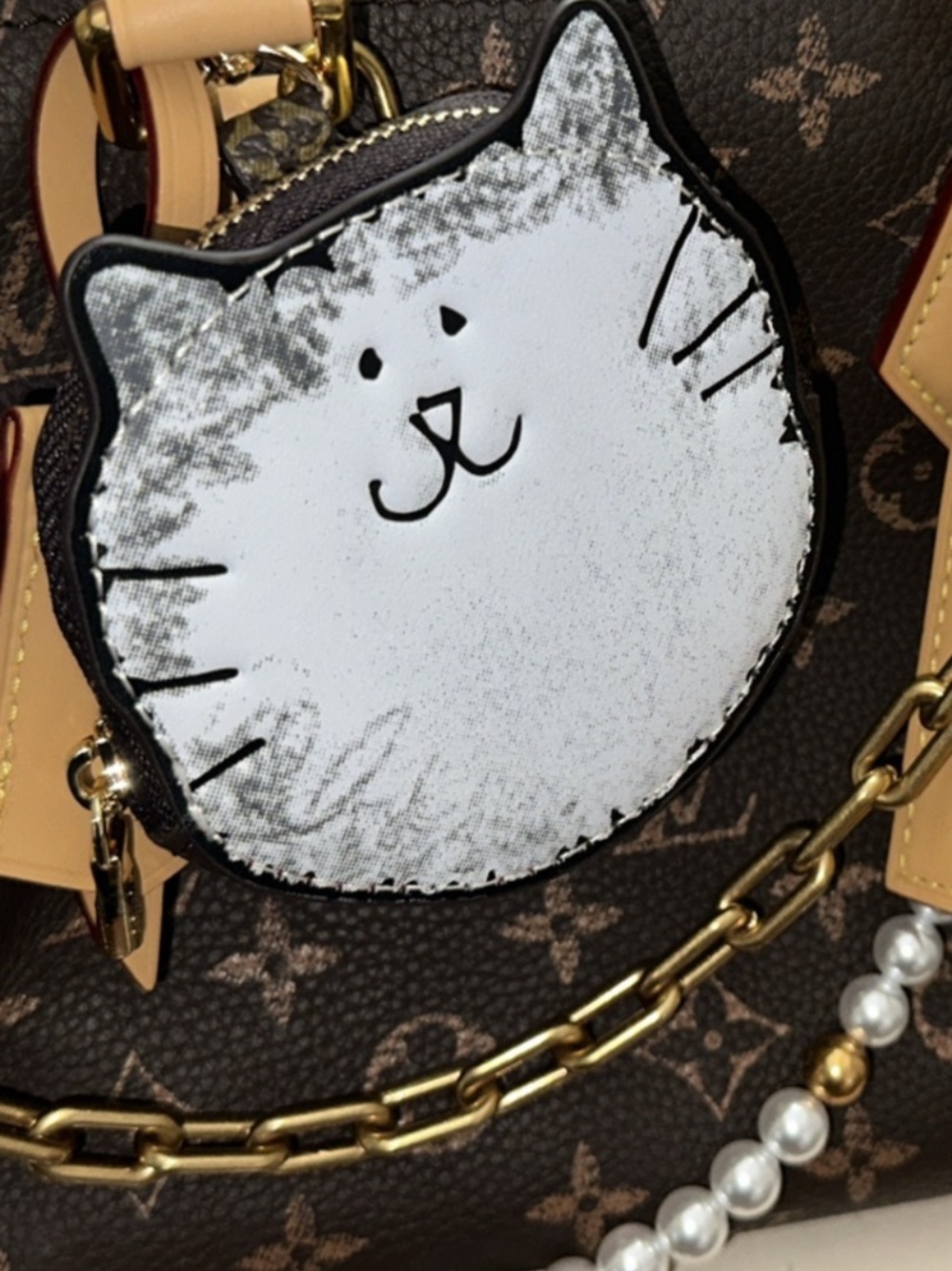 Cat Face Coin Pouch Keychain - LV